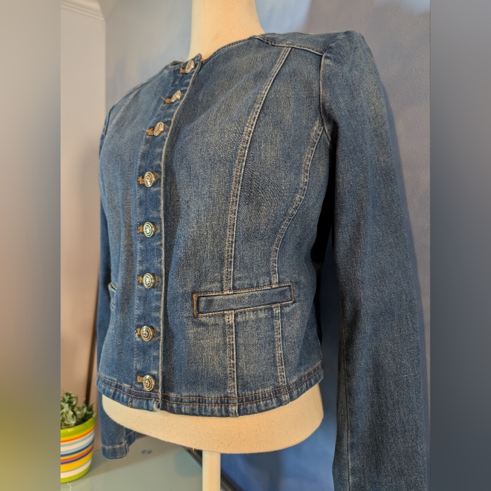 White House Black Market Blue Denim Jacket - Picture 5 of 9